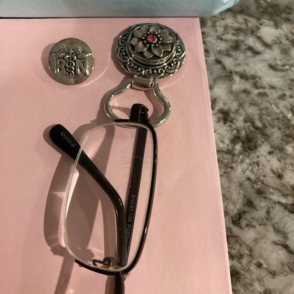 Magnetic Eye Glass/Employee ID Name Tag Holder - Picture 4 of 4